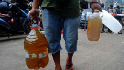 Minyak Goreng Curah, Sudah Langka & Harga Juga Meroket Rp 22.000 Per Liter